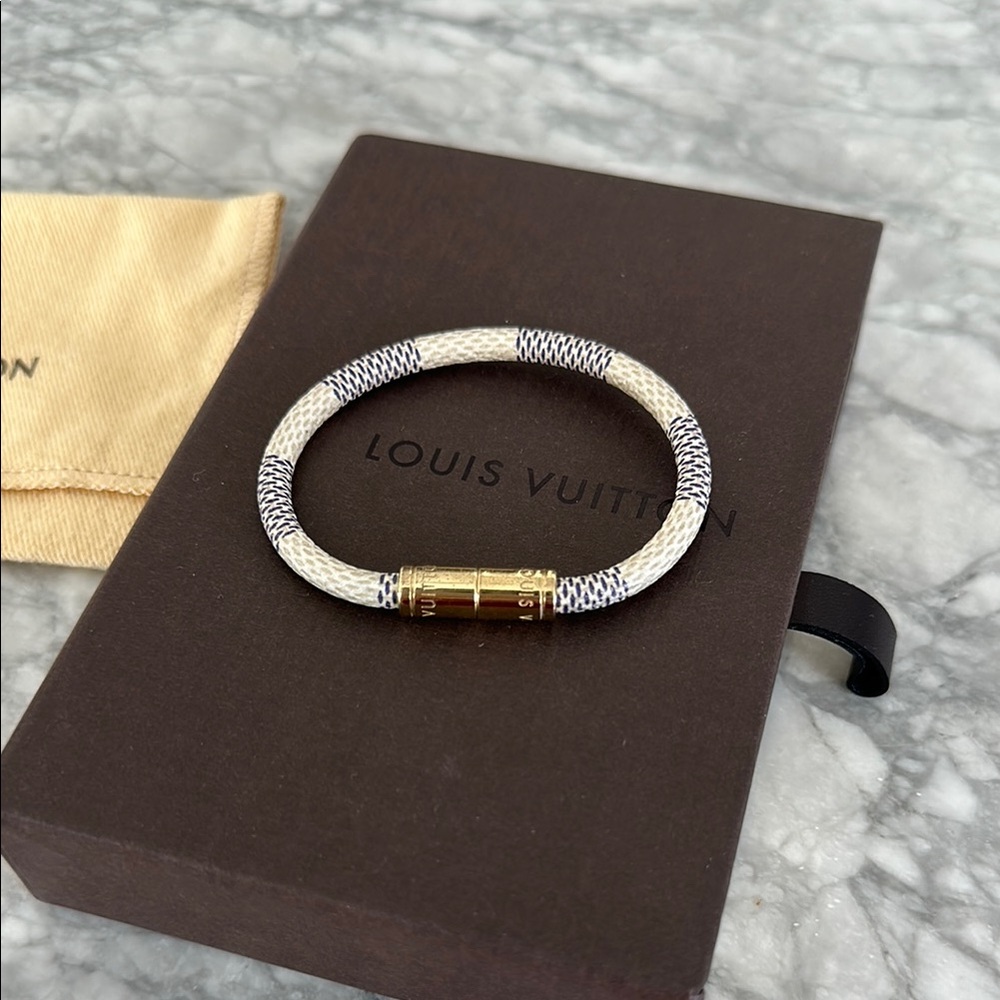 Louis Vuitton keep it damier leather bracelet